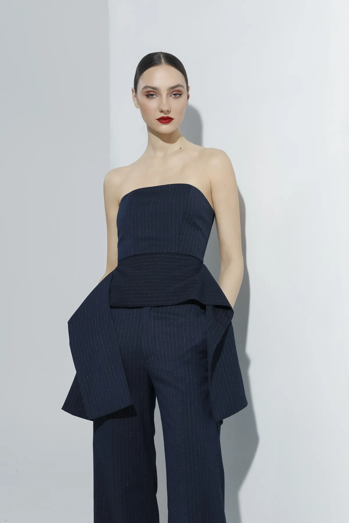 Elegantni top sa lame prugama