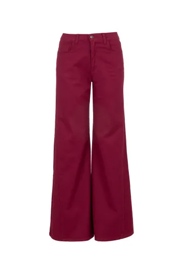 Pantalone sa umetkom duž nogavice